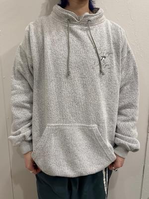 ニットパーカー