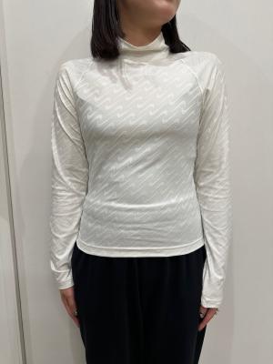 長袖カットソー