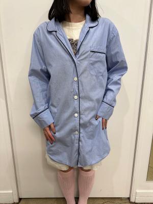 パジャマシャツ